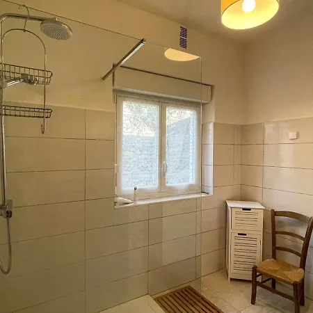 Вилла 3 Pieces Avec Jardin Prive A Porto-vecchio - Fr-1-62-162